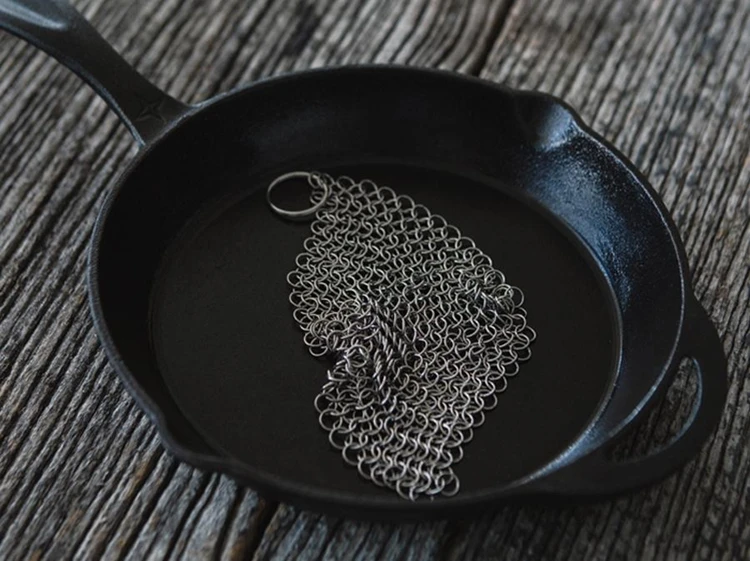 Barebones Chain Mail Cleaner Pan 4 Barebones Chain Mail Cleaner Pan - Afbeelding 2