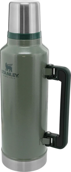 Stanley The Legendary Classic Bottle 1.9L / 2.0Qt Thermofles 13 Stanley The Legendary Classic Bottle 1.9L / 2.0Qt Thermofles -De Kampeerplek 3625154 6939236347587 1