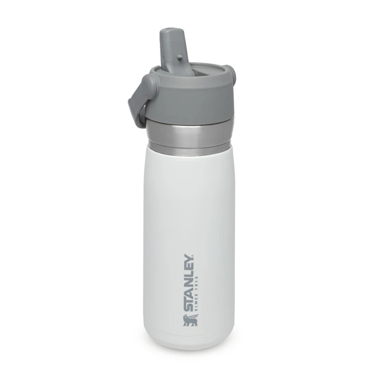 Stanley The Iceflow™ Flip Straw Water Bottle .65L / 22Oz Drinkfles 3 Stanley The Iceflow™ Flip Straw Water Bottle .65L / 22Oz Drinkfles