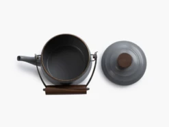 Barebones Enamel Teapot/Theepot Theepot 10 Barebones Enamel Teapot/Theepot Theepot -De Kampeerplek 4245289 819665013795 3